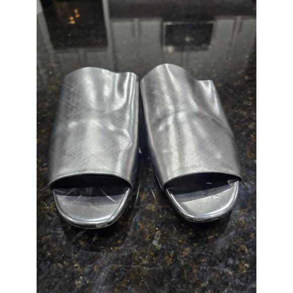 Calvin Klein Sandals Women's Size 8 Silver Leather Open Toe Slide Mule Heels - Picture 1 of 8
